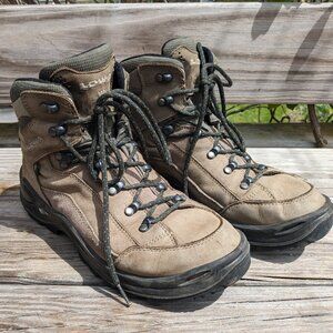Lowa Renegade Hiking Boot size 9